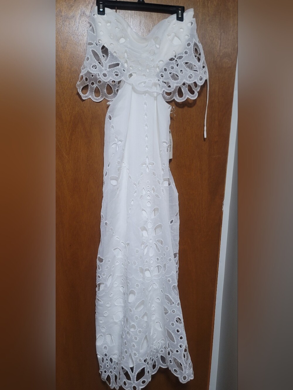 Bash Robe Venuss White Eyelet Off-Shoulder Dress Size 3